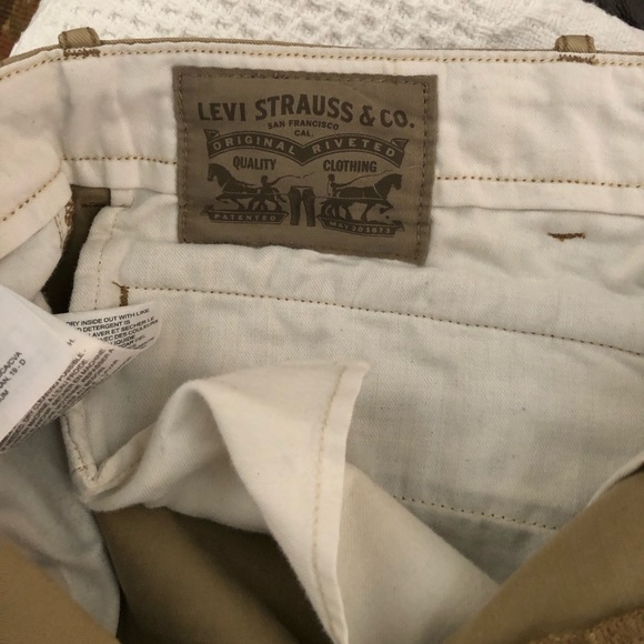 Levi’s khaki chinos 36x32 - Picture 5 of 10
